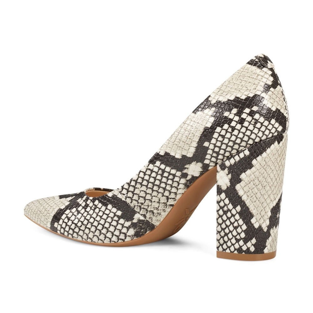 Nine West Snake/Python Block Heel Pumps Size 9.5 - Picture 12 of 13